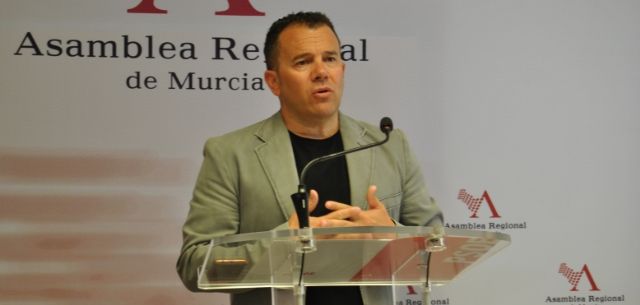 El PSRM pide a Isabel Franco que no excluya a cientos de jóvenes de la Región que quieren seguir siendo socorristas - 1, Foto 1