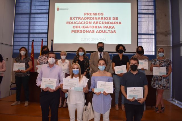 Premios Extraordinarios de ESO para personas adultas 2019-20 - 1, Foto 1