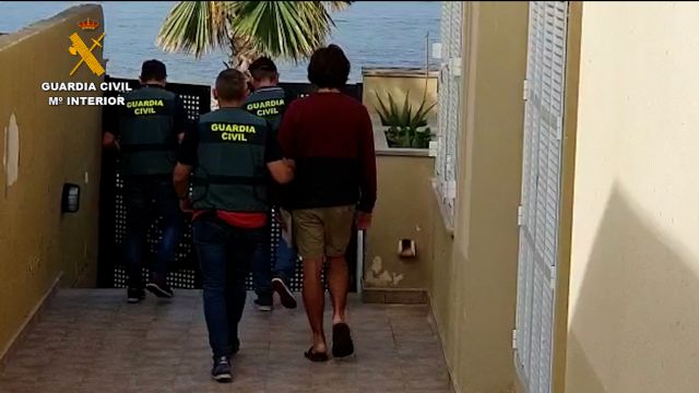 La Guardia Civil detiene a una persona por ciberacosar a un menor - 5, Foto 5