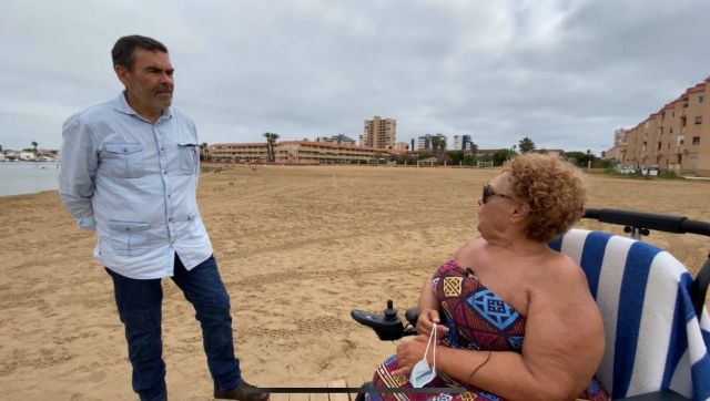 MC: N. Arroyo (PP) menosprecia a las personas con movilidad reducida en su derecho al baño asistido en playas - 2, Foto 2