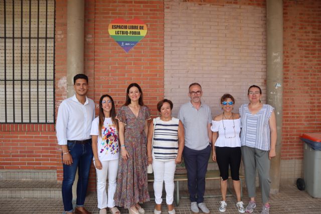 Los centros educativos de Águilas se suman a la campaña Espacio Libre de LGTBIQ-FOBIA - 1, Foto 1
