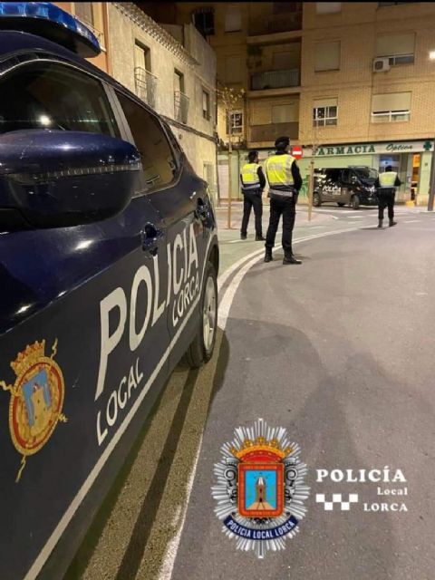La Policía Local detiene a nueve personas por presuntos delitos de robo con escalamiento, amenazas graves, lesiones, contra la seguridad vial, violencia de género y atentado contra la autoridad - 1, Foto 1