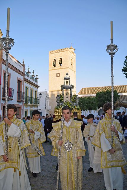 Dios vuelve a las calles de Alcalá del Río - 1, Foto 1