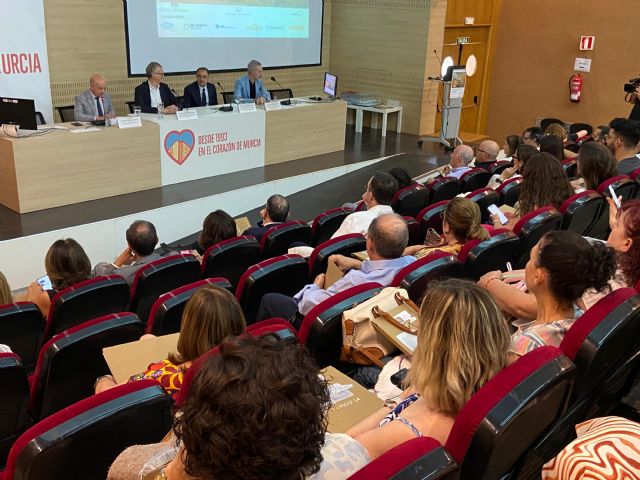 V Jornada Multidisciplinar de las Unidades de Mama de la Región de Murcia - 1, Foto 1
