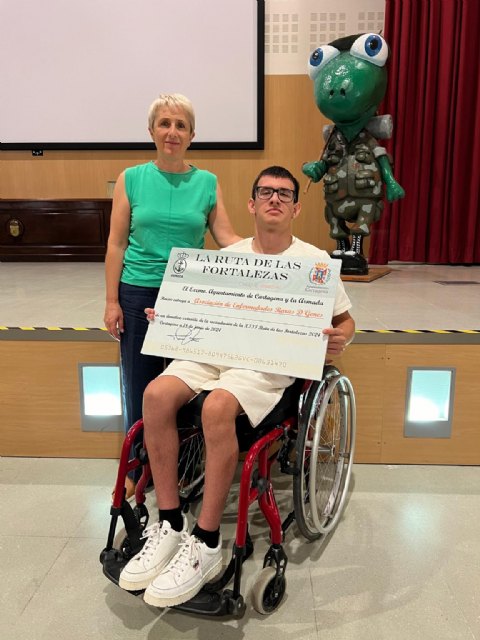 Entrega de la ayuda solidaria de la XIII Ruta de las Fortalezas a las 39 entidades beneficiarias, entre ellas D´Genes - 1, Foto 1