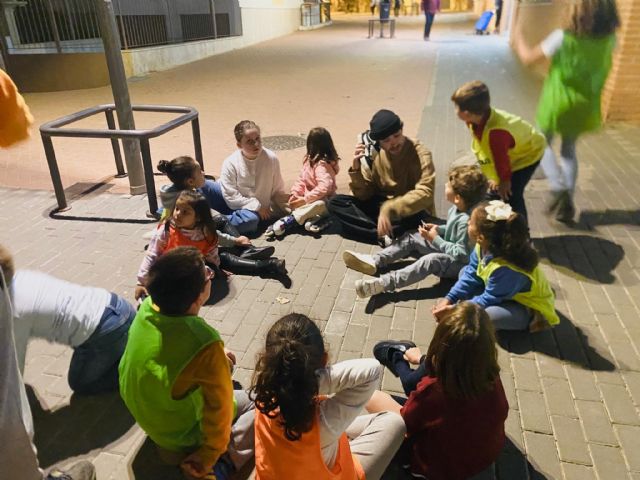 Los más peque&ntilde;os aprenden y se divierten en el 'Punto de Conciliación' activado por el Ayuntamiento de Lorca - 2, Foto 2