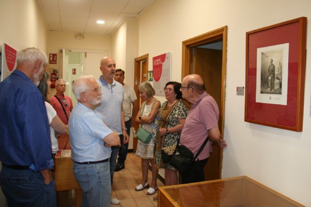 El Archivo Municipal amplía las visitas guiadas a la exposición sobre los pasaportes del siglo XIX tras el éxito de la Semana Internacional de los Archivos - 2, Foto 2