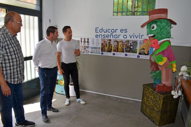 El alcalde Noguera visita la gran escultura El Resurgir del Dima Fénix del colegio Divino Maestro - 3, Foto 3