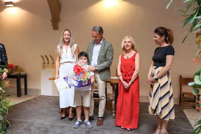 Más de 600 alumnos participan en la XXV edición del Certamen Infantil de Relato Corto “Premio Juan González”, organizado por el CEIP Juan González - 4, Foto 4