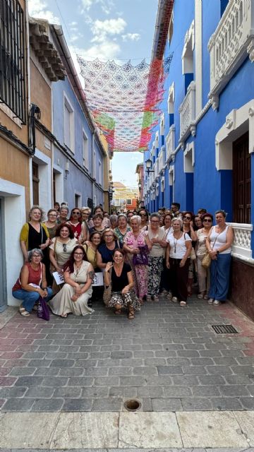 La Calle Entreplazas luce un nuevo sombraje artesanal tejido por mujeres de Bullas y La Copa - 2, Foto 2