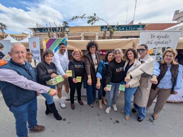 El Ayuntamiento de Puerto Lumbreras concede el Diploma de Servicios Distinguidos a la Asociación Lumbrerense de Enfermos de Alzheimer, ALDEA - 2, Foto 2