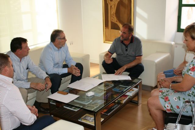 El alcalde y miembros del Gobierno municipal se reúnen con el delegado del Gobierno en Mancomunidad de Canales del Taibilla - 2, Foto 2