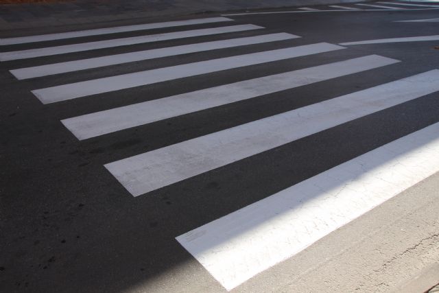 El Ayuntamiento lleva a cabo el repintado de marcas viales - 1, Foto 1