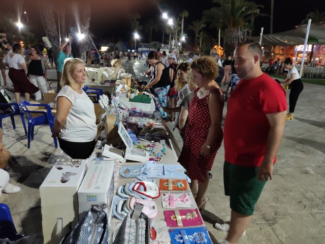 Grandes descuentos y el universo del Rey León abren las 'Noches de Verano' de Lo Pagán - 2, Foto 2