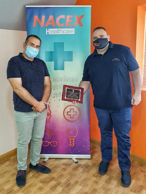 Protección Civil y el personal de Obras y Servicios, homenajeados por colaborar en el reparto de material escolar en el confinamiento - 3, Foto 3