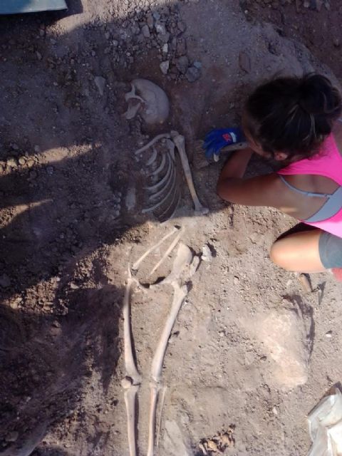 Ya han sido seleccionados los estudiantes que participarán en la II Campa&ntilde;a de Excavaciones Arqueológicas de Isla del Fraile - 2, Foto 2