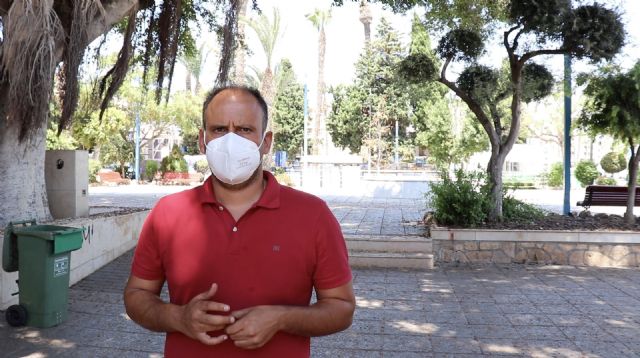 La plaza Alfonso Escámez necesita urgentemente labores de limpieza y mantenimiento - 1, Foto 1