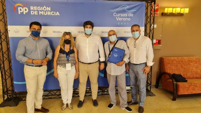 El PP torreño, con el Presidente Regional Fernando López Miras en la segunda jornada de la Escuela de Verano de los populares murcianos - 1, Foto 1
