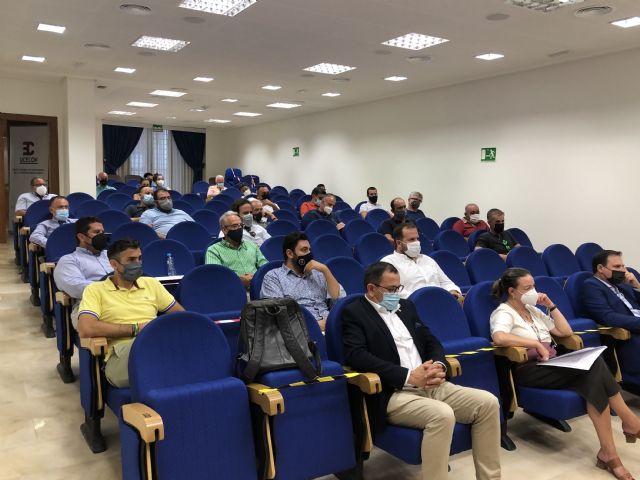 Los empresarios de la construcción de Lorca (UCECON) debaten sobre las ayudas a la rehabilitación de viviendas en su Asamblea General - 1, Foto 1
