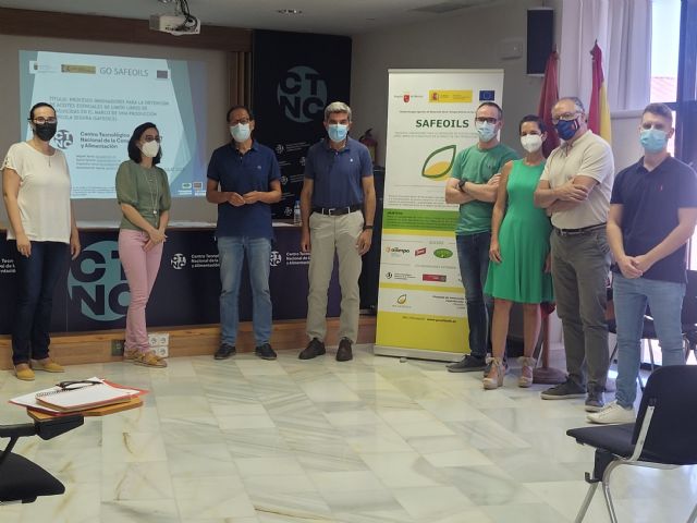 El proyecto 'GOSAFEOILS' estudia diferentes tecnologías  innovadoras para lograr la eliminación de plaguicidas en productos de la industria de transformados cítricos - 1, Foto 1