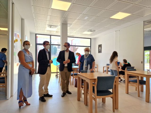 El alcalde de Lorca resalta la enorme labor que, con carácter altruista, la Fundación Poncemar realiza por los mayores de nuestro municipio - 2, Foto 2