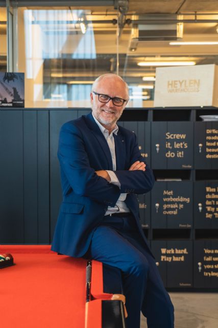 Heylen Warehouses expande sus operaciones a España y Portugal con John Derweduwe como nuevo Director General - 1, Foto 1