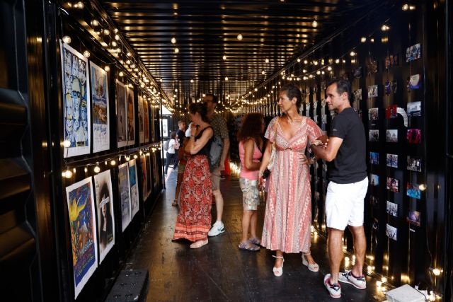 Una exposición muestra los 30 años de La Mar de Músicas a través de las fotografías de su público - 1, Foto 1