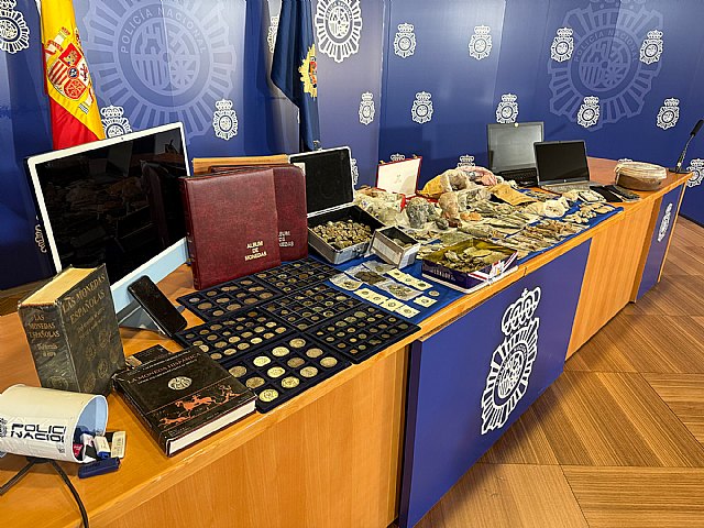 La Policía Nacional detiene a siete personas por la venta de objetos arqueológicos procedentes de expolio - 1, Foto 1