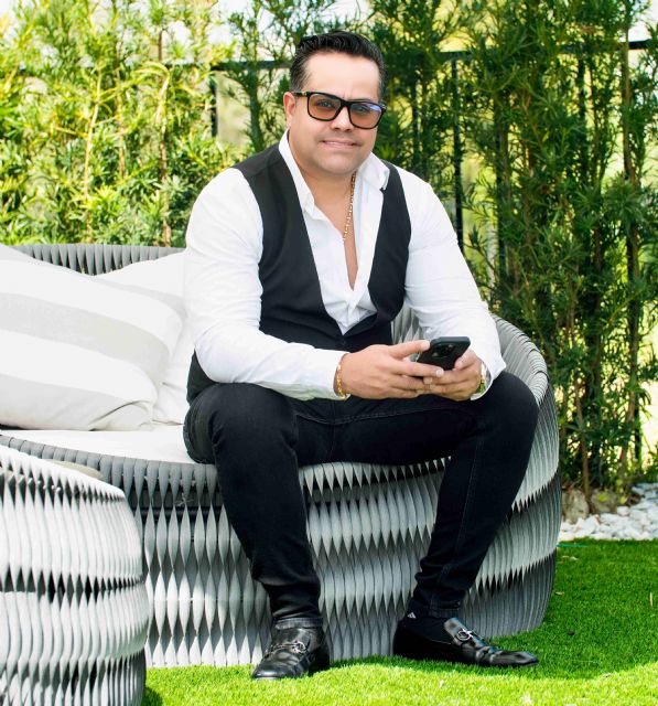 Miguel Petit Debuta como autor con Entre acordes y estrategias - 5, Foto 5