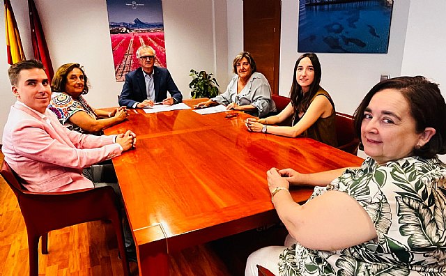 Salud subvenciona diez plazas en el centro de día para personas con trastorno de la conducta alimentaria - 1, Foto 1