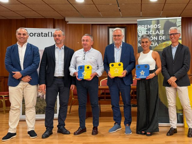 Torre Pacheco recibe el premio al municipio que más ha incrementado el reciclaje de envases ligeros de la Región de Murcia - 2, Foto 2