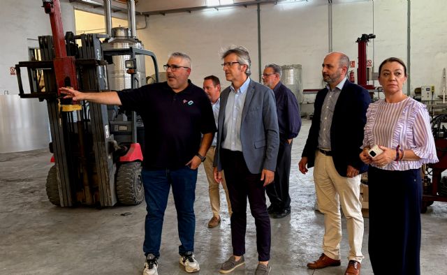 El Gobierno regional impulsa con 3,92 millones de euros la actividad empresarial y la creaci�n de un centenar de empleos en Jumilla