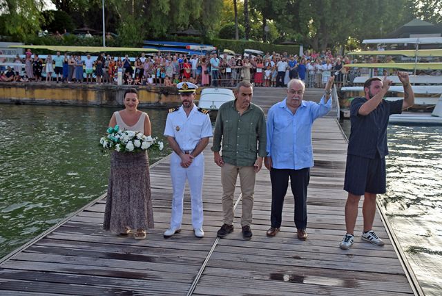 Triana vuelve a contemplar su historia navegar sobre las aguas del Guadalquivir - 3, Foto 3