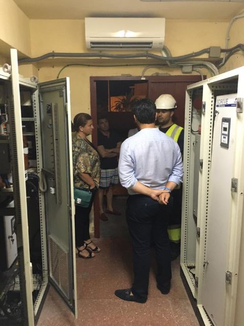 Nota del Ayuntamiento sobre desbordamiento alcantarillado en La Manga - 1, Foto 1