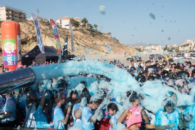 1.700 jvenes disfrutan con la Spume Run de Puerto de Mazarrn, Foto 1