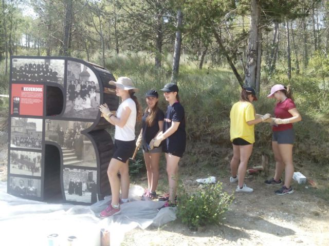 Los campamentos de verano de la concejalía de Juventud atrajeron a 60 niños y jóvenes de entre 8 y 18 años de edad - 2, Foto 2