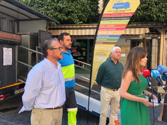 El ecoparque recibió el pasado año 442.000 kilos de pequeños electrodomésticos, móviles, monitores y ropa depositados por los murcianos - 2, Foto 2