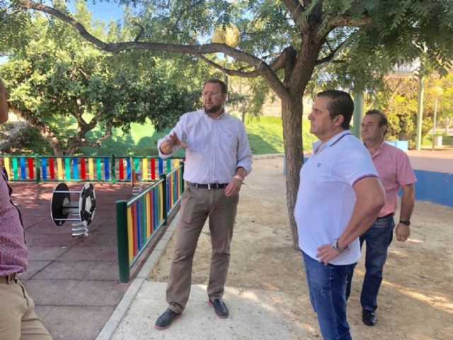 Parques y Jardines renovará el mobiliario y la vegetación de las zonas verdes de Baños y Mendigo - 2, Foto 2