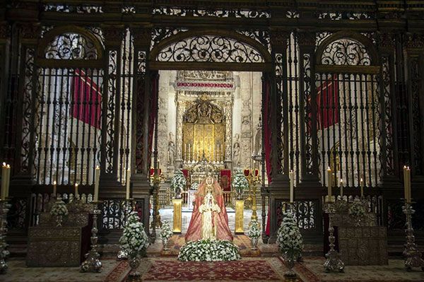 Segundo Bésanos que sustituyó por una reverencia a la Virgen de los Reyes ante de su regreso a su camarín - 3, Foto 3