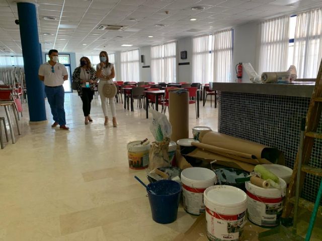 El Ayuntamiento invierte 20.000 euros en mejoras en el  Centro de Personas Mayores de Santiago de la Ribera - 1, Foto 1