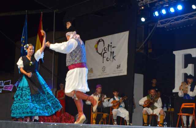 Aires de Polonia en el XXXVI Festival Internacional de Folklore Juan Madrid Roca - 3, Foto 3