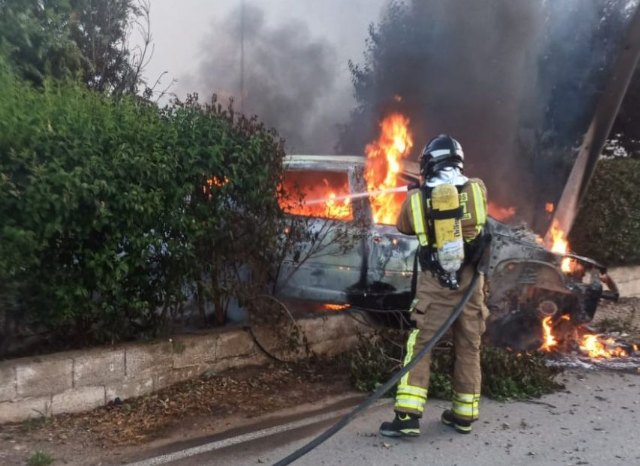 El Gobierno regional destina cuatro millones de euros para la compra de vehículos y mejoras en los parques de bomberos - 1, Foto 1