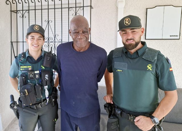 La Guardia Civil rescata a un septuagenario que estuvo tres días aturdido dentro de su casa de Mazarrón - 2, Foto 2