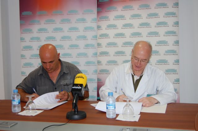Convenio de colaboración entre el Hospital de Molina y Traperos de Emaús - 1, Foto 1