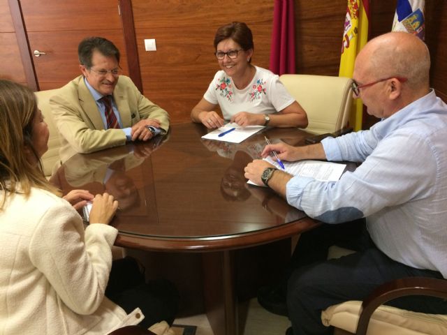 Reunión de trabajo en Jumilla entre la alcaldesa y el consejero de Agricultura - 2, Foto 2