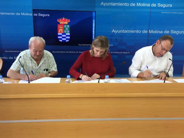 El Ayuntamiento de Molina de Segura firma un convenio de colaboración con Cáritas para la atención a personas en situación de exclusión social grave - 1, Foto 1