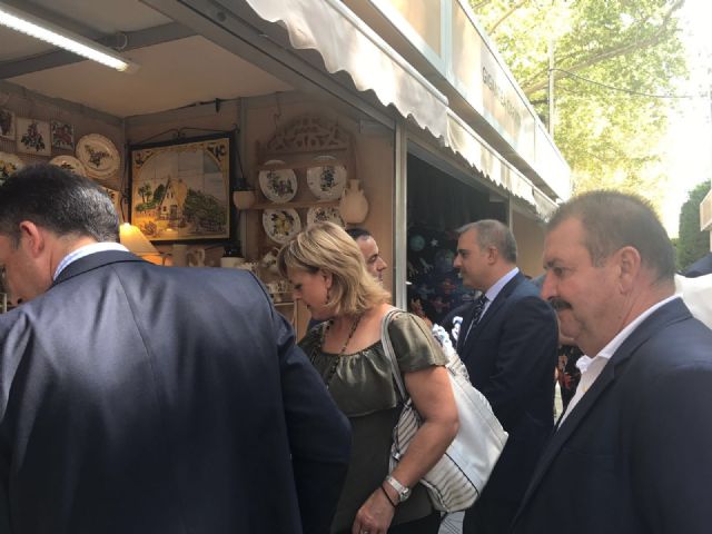 Municipal officials attend the inauguration of the 34th Official Handicraft Fair of the Region of Murcia (Feramur), Foto 8