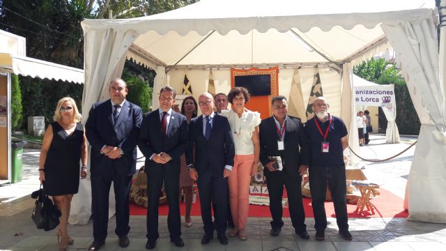 55 expositores participan en la 34° edición de FERAMUR que se podrá visitar hasta el domingo en la Alameda de la Constitución - 4, Foto 4