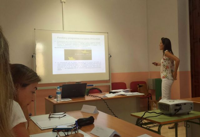 El Ayuntamiento torreño participa en un curso sobre gestión de proyectos municipales de conciliación desde la perspectiva de género - 2, Foto 2