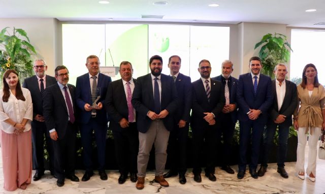 López Miras clausura el acto con motivo del XX aniversario de ´Unexport´ - 2, Foto 2